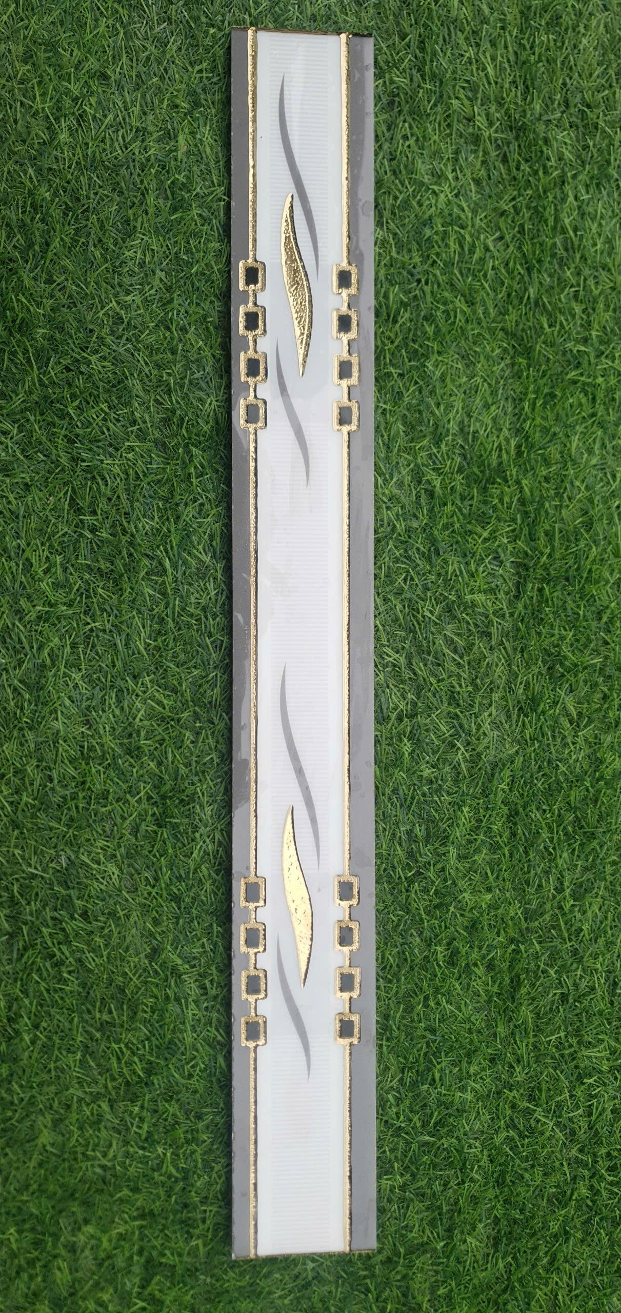 Gạch viền trang trí 7x60